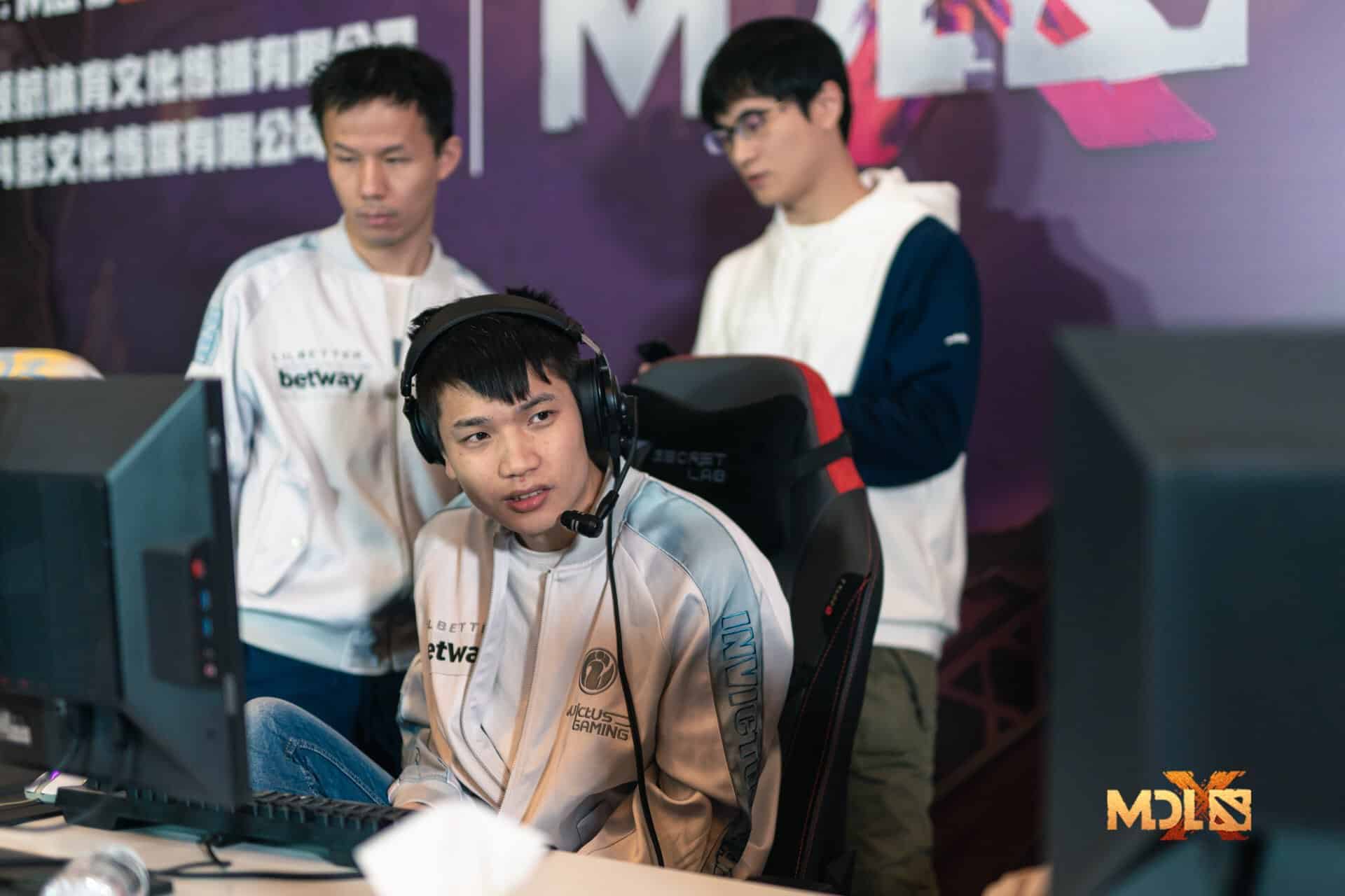 MDL Chengdu Major Playoffs EviL Geniuses Invictus Gaming