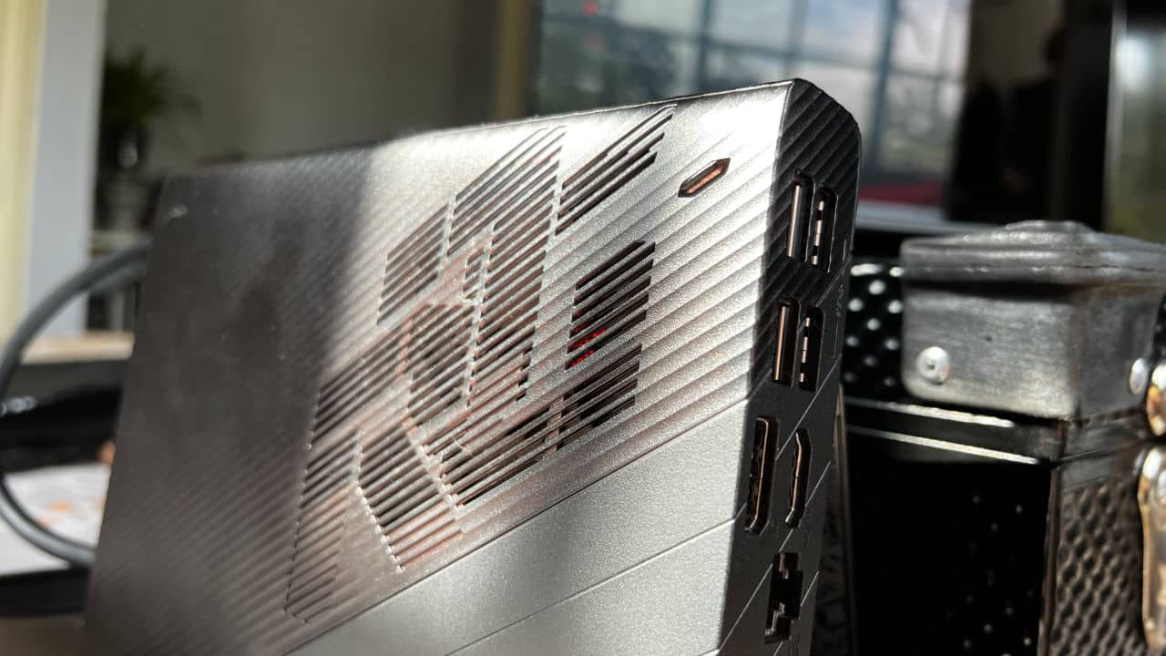 ASUS ROG Flow X13 XG Mobile eGPU