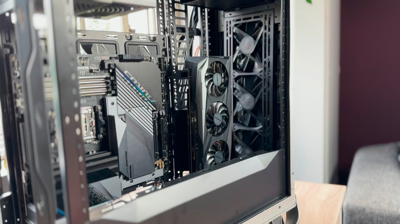 Cooler Master Cosmos C700M