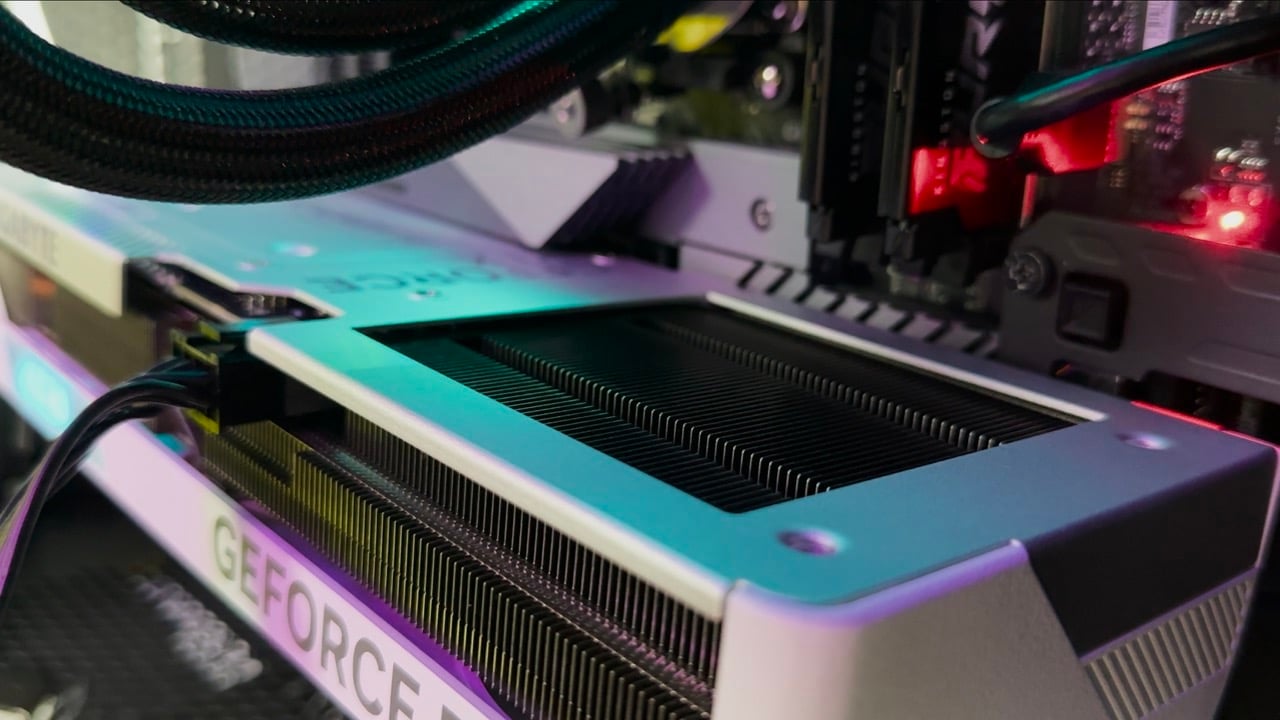 GeForce RTX™ 4060 Ti AERO OC 8G Key Features